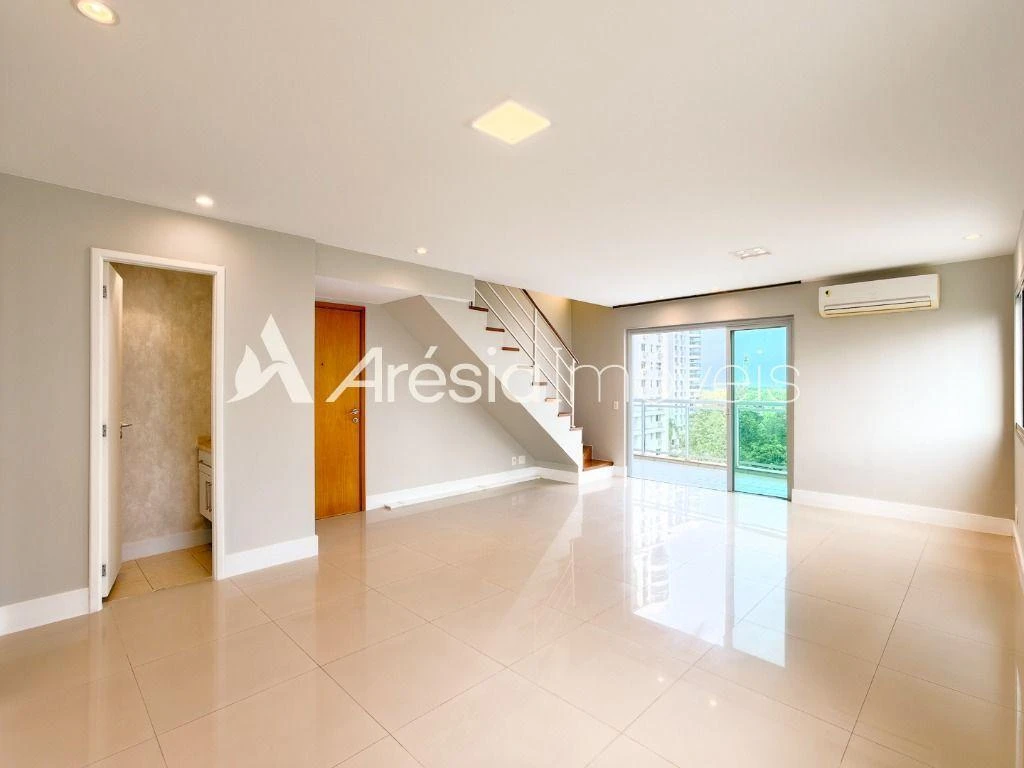 Apartamento com 3 dormitórios e varanda envidraçada — photo 3