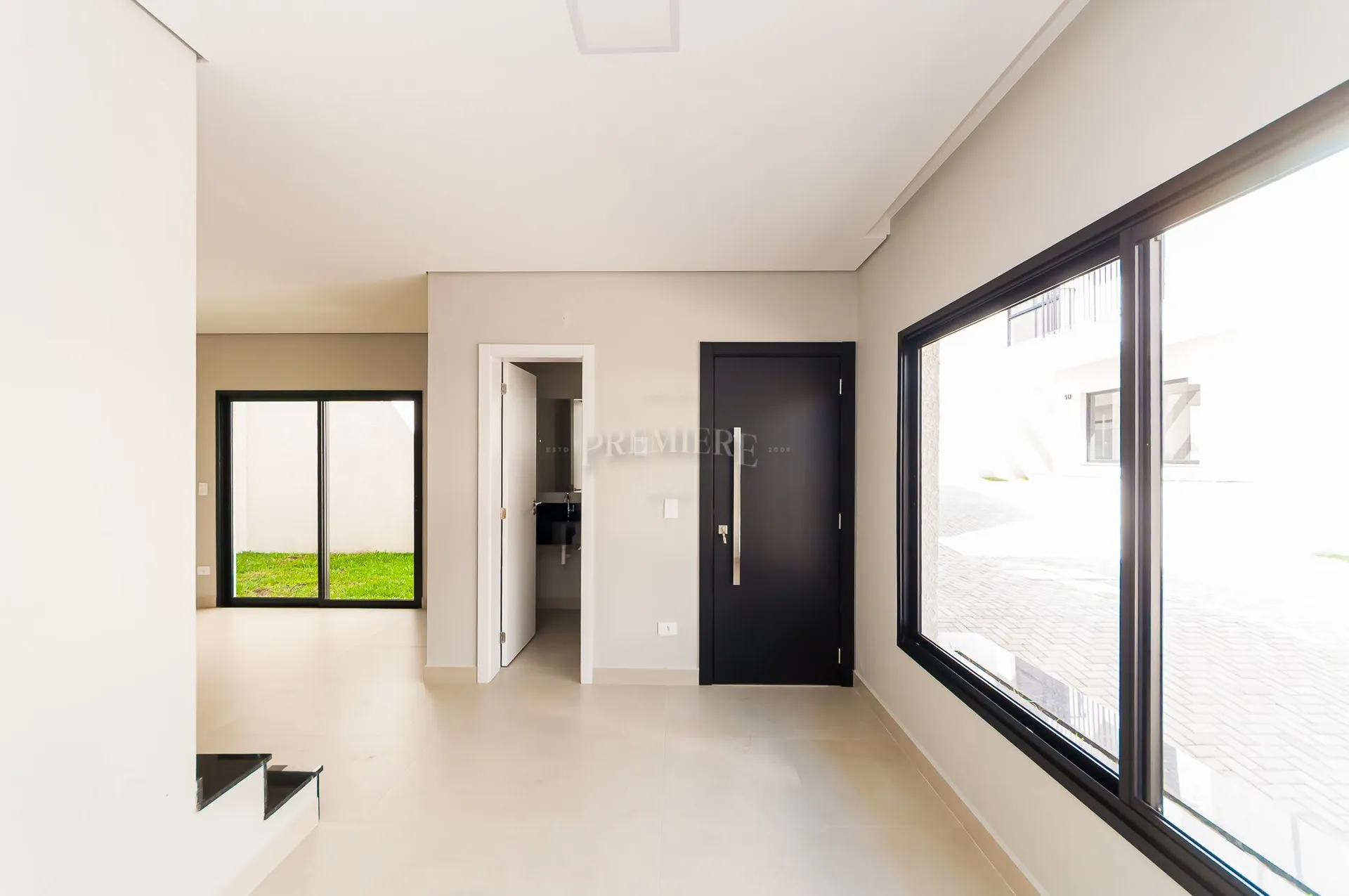 House, 97 m², with a glass-enclosed balcony — photo 25