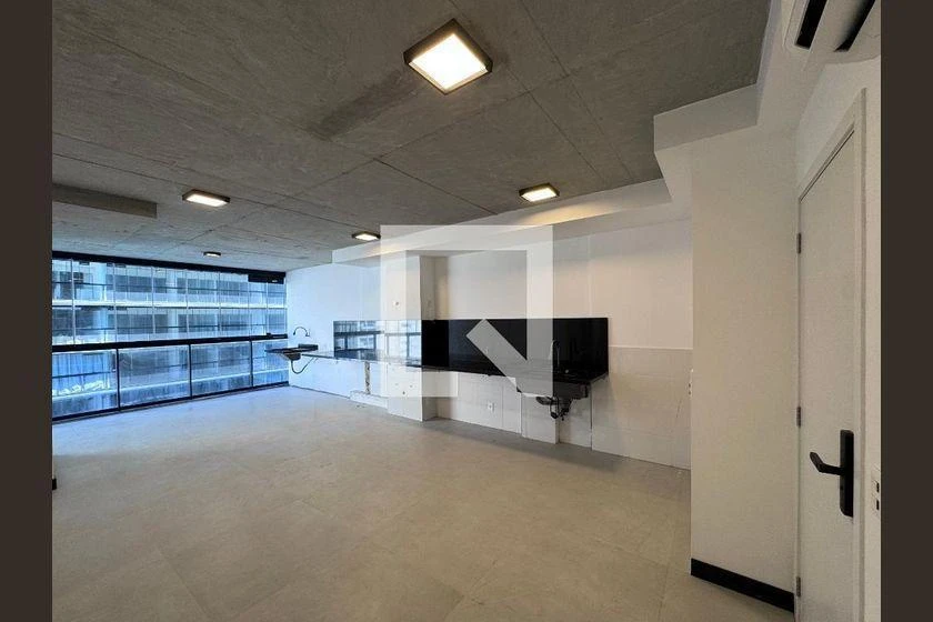 98 m² apartment with 3 bedrooms and a glassed-in balcony — photo 28