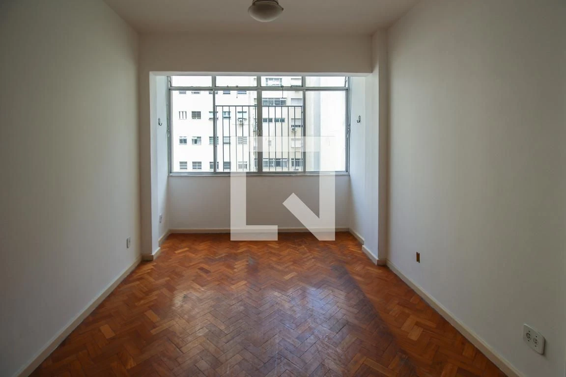 117 m² apartment with a private pool and a walk-in closet — photo 8