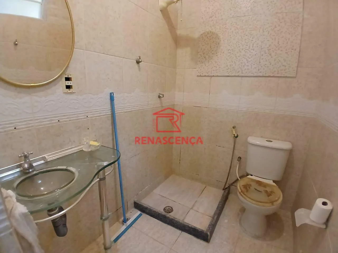 Furnished house with 3 suites and a separate gas kitchen — photo 10