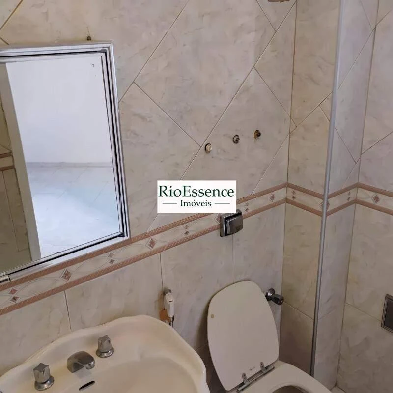 1-bedroom apartment with 34 m² and city view — photo 12