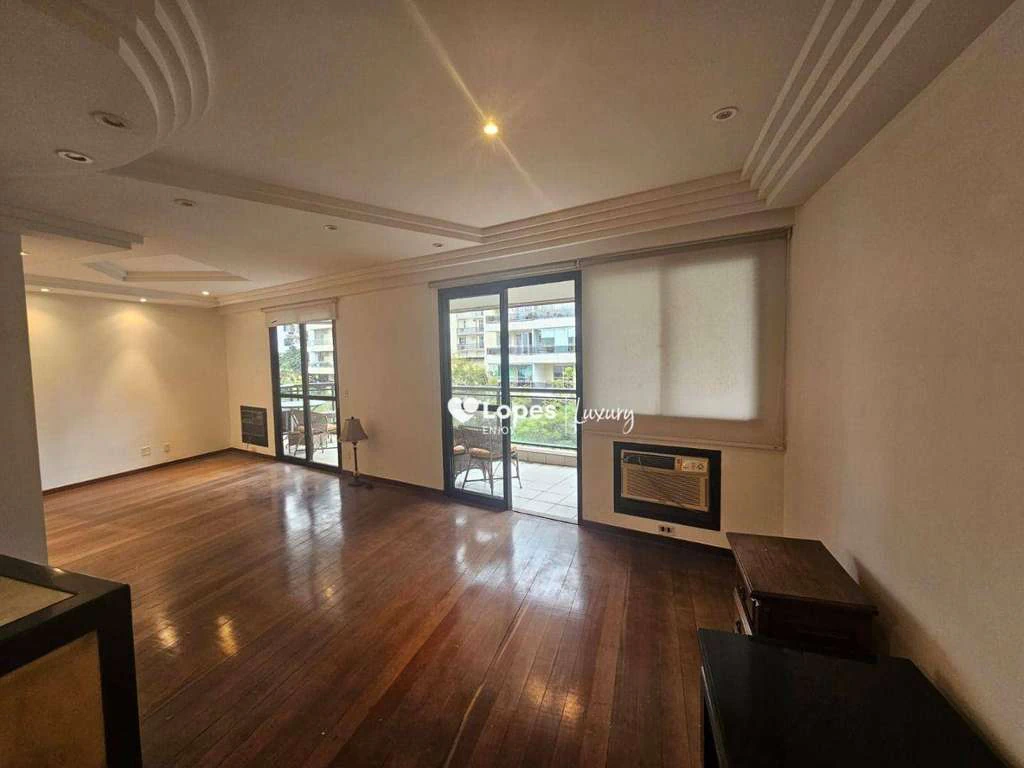 136 m² apartment with 3 bedrooms and 2 parking spaces — photo 8
