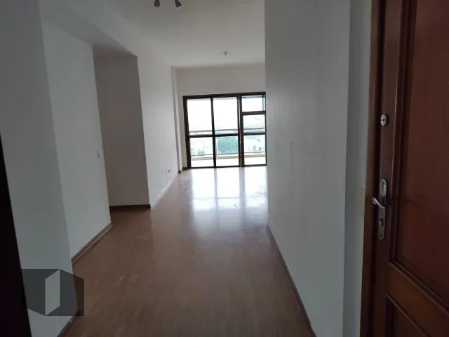 Apartment with a closed kitchen and 3 bedrooms — photo 11