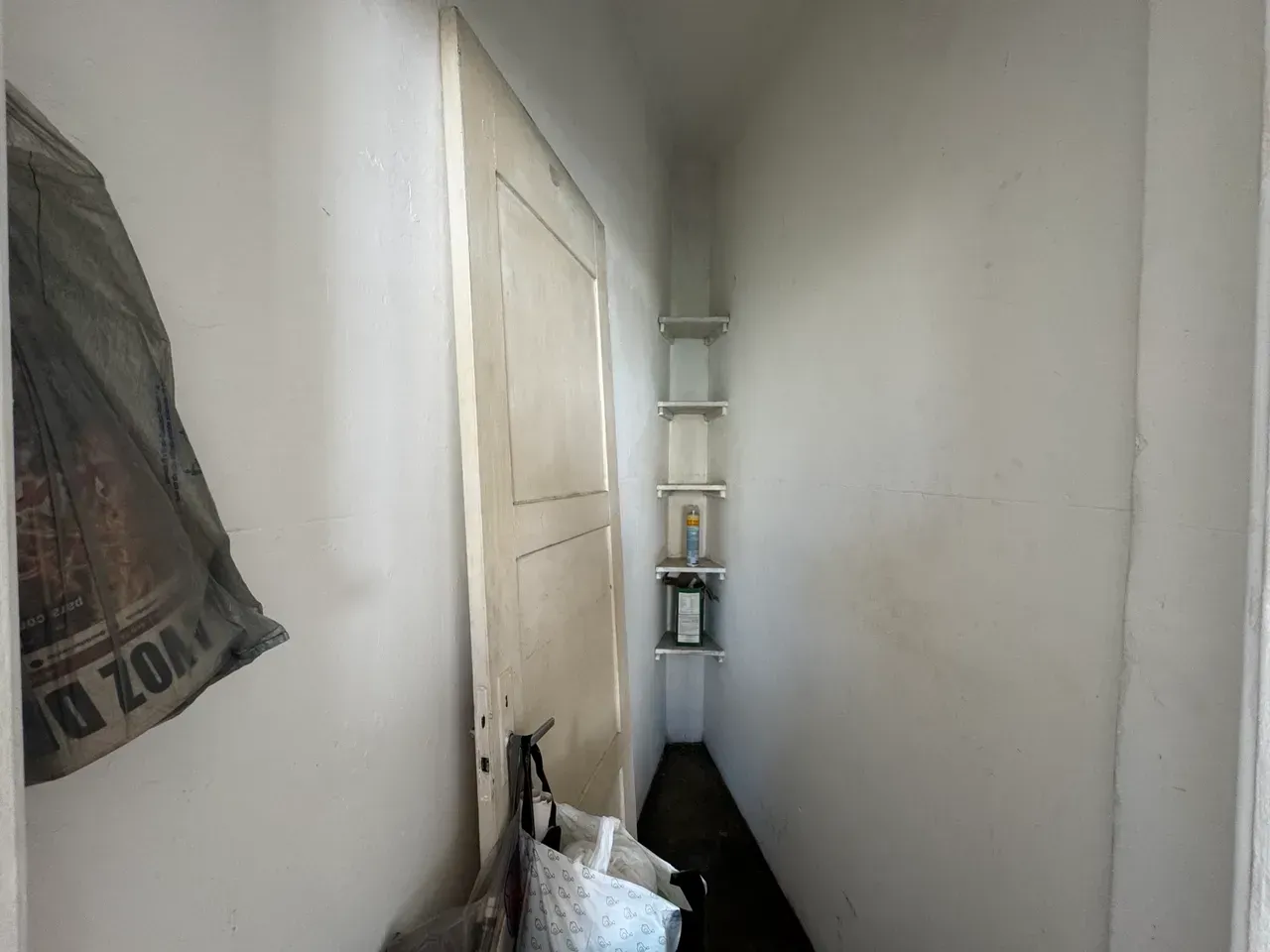 Apartment on the 6th floor with wood or laminate floors — photo 25
