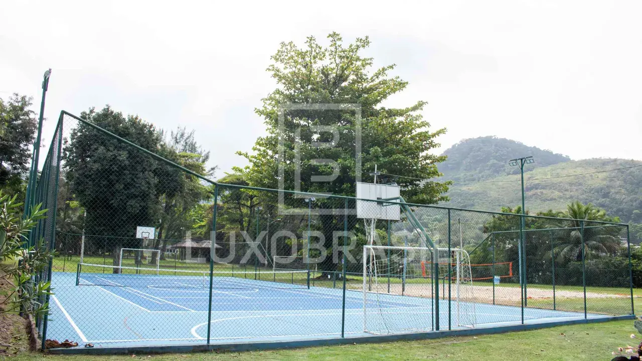Casa com 5 quartos, 647 m² e churrasqueira na varanda — photo 32