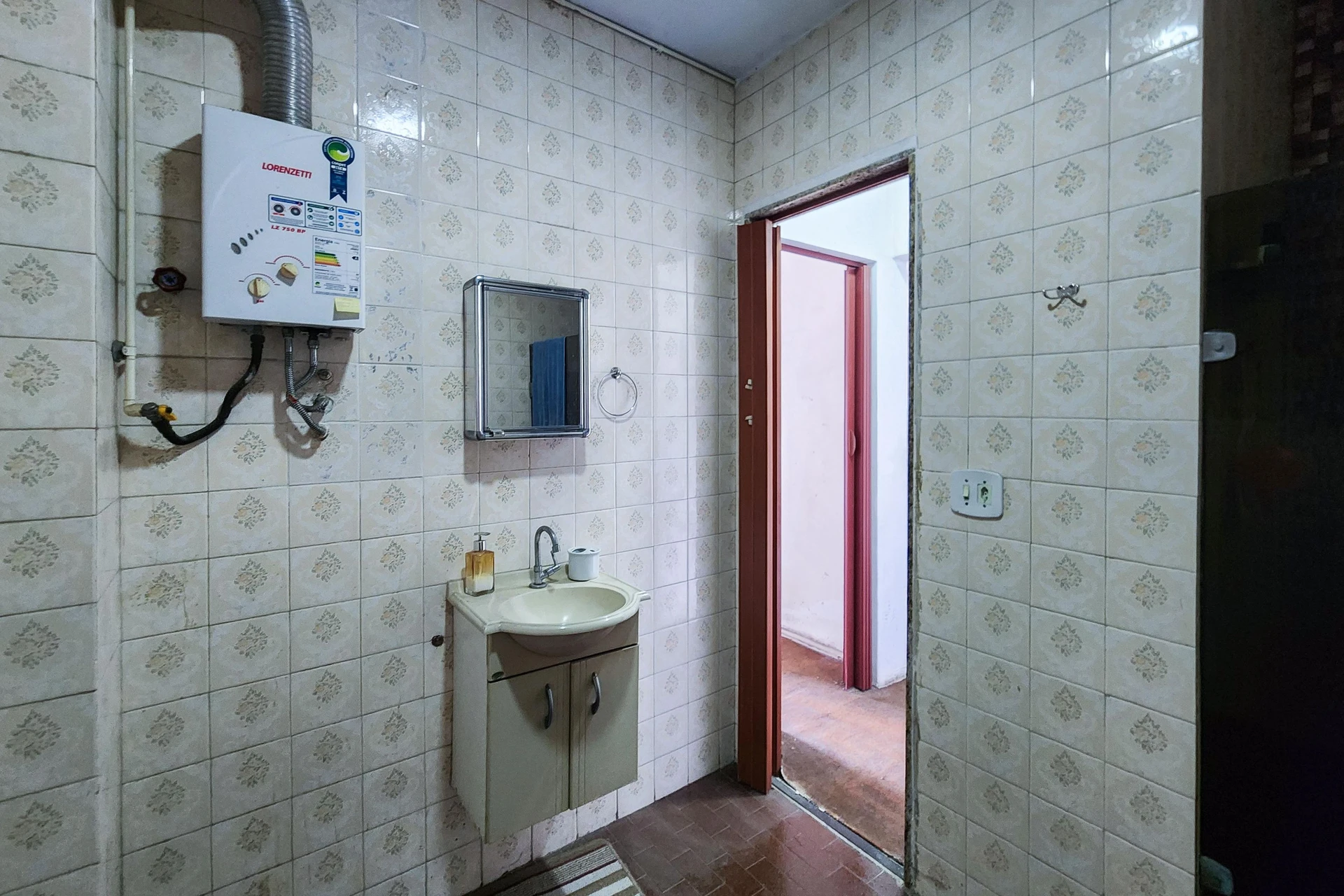 1-bedroom unfurnished apartment with 1 bathroom and parking — photo 21