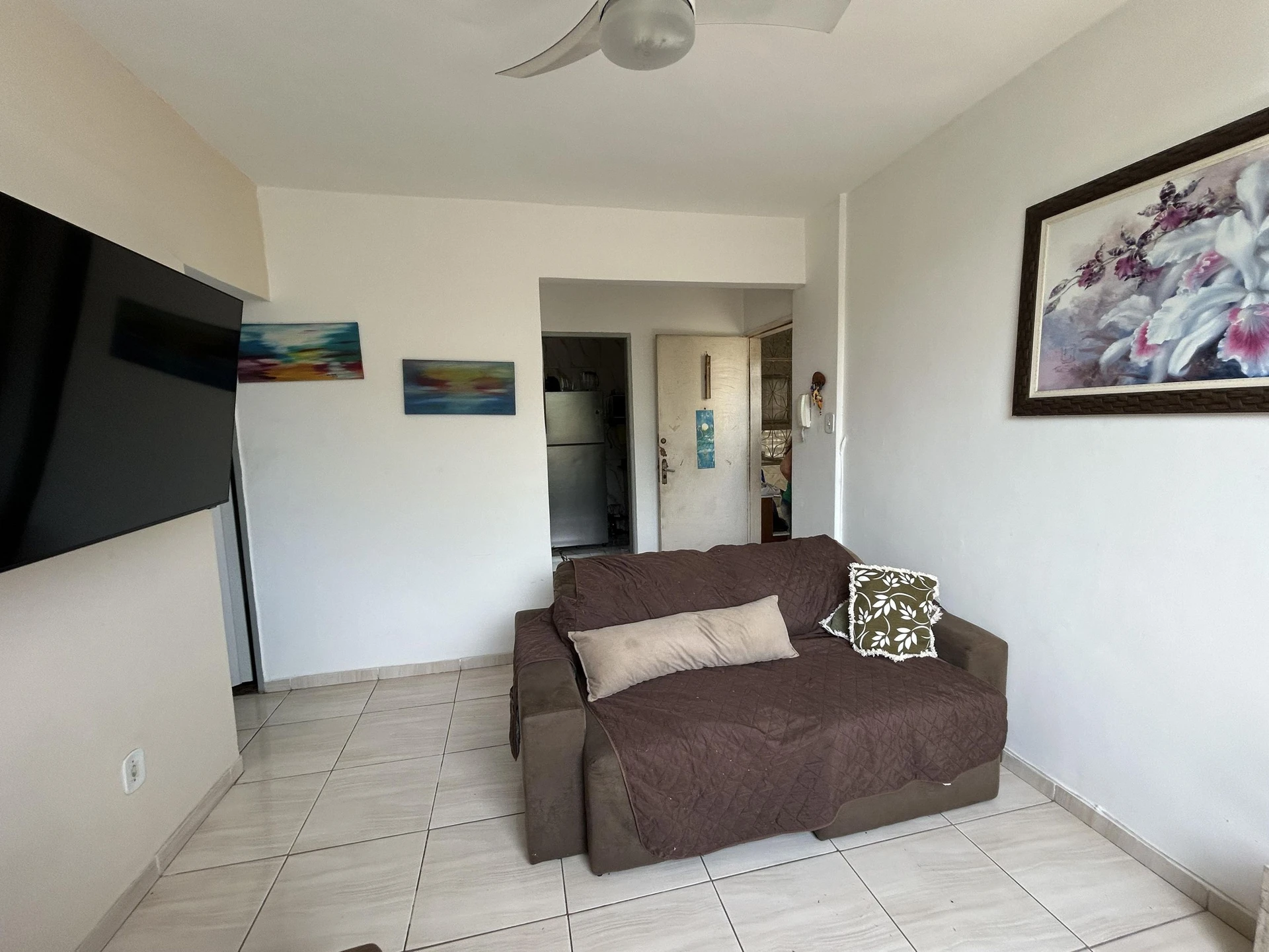Mountain view in a 2-bedroom apartment, 44 m² — photo 7