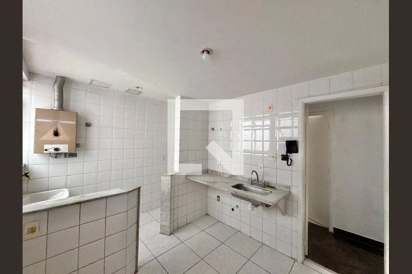 Rental apartment with 3 bedrooms and 1 parking spot — photo 35