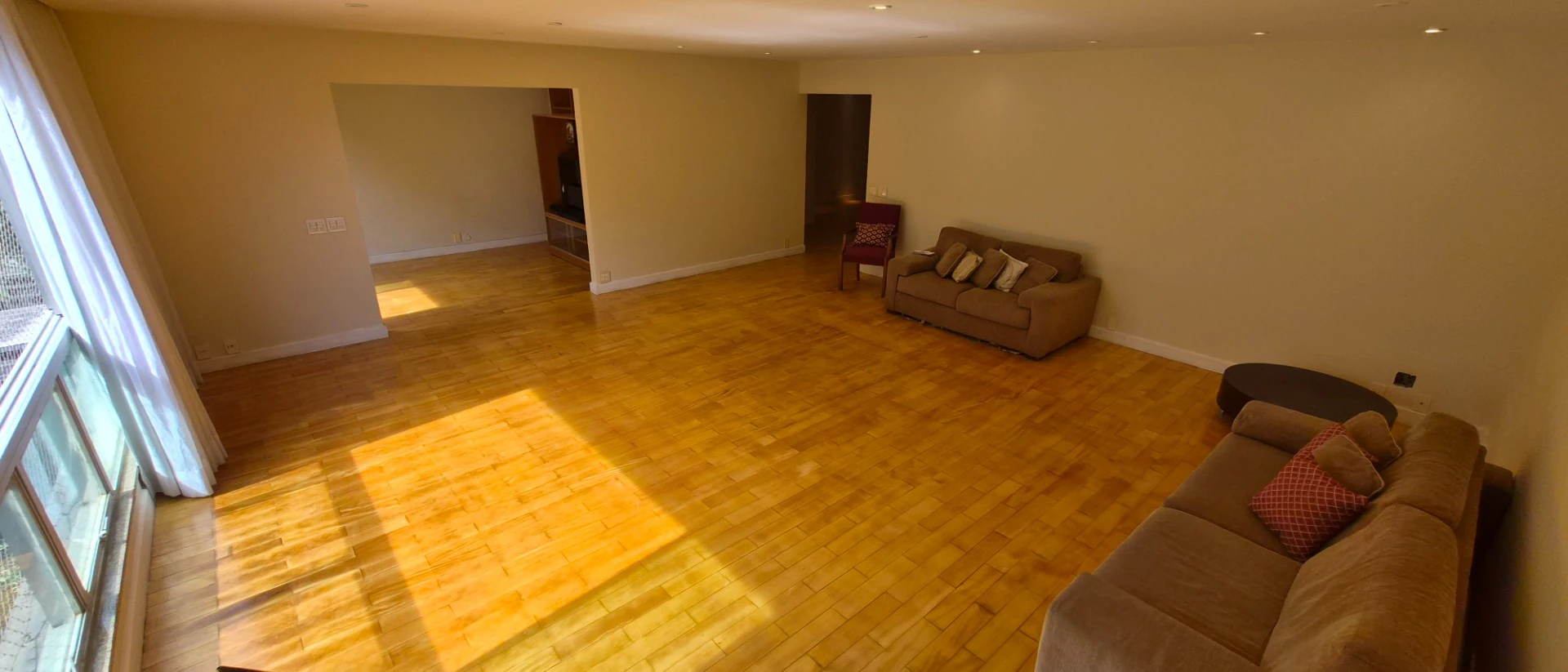 3-bedroom apartment with air conditioning and 185 m² — photo 6
