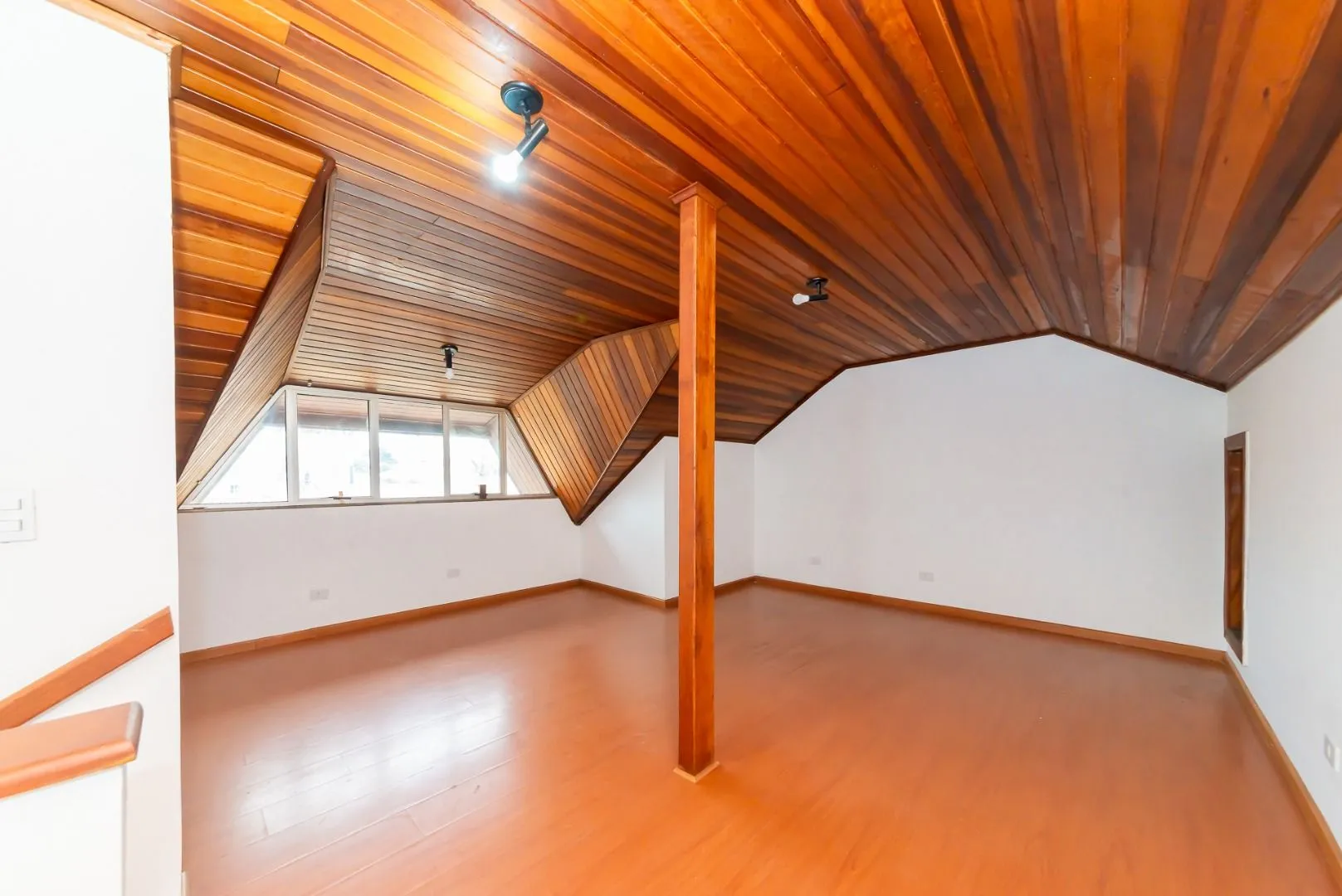House, 170 m², with a jacuzzi — photo 17