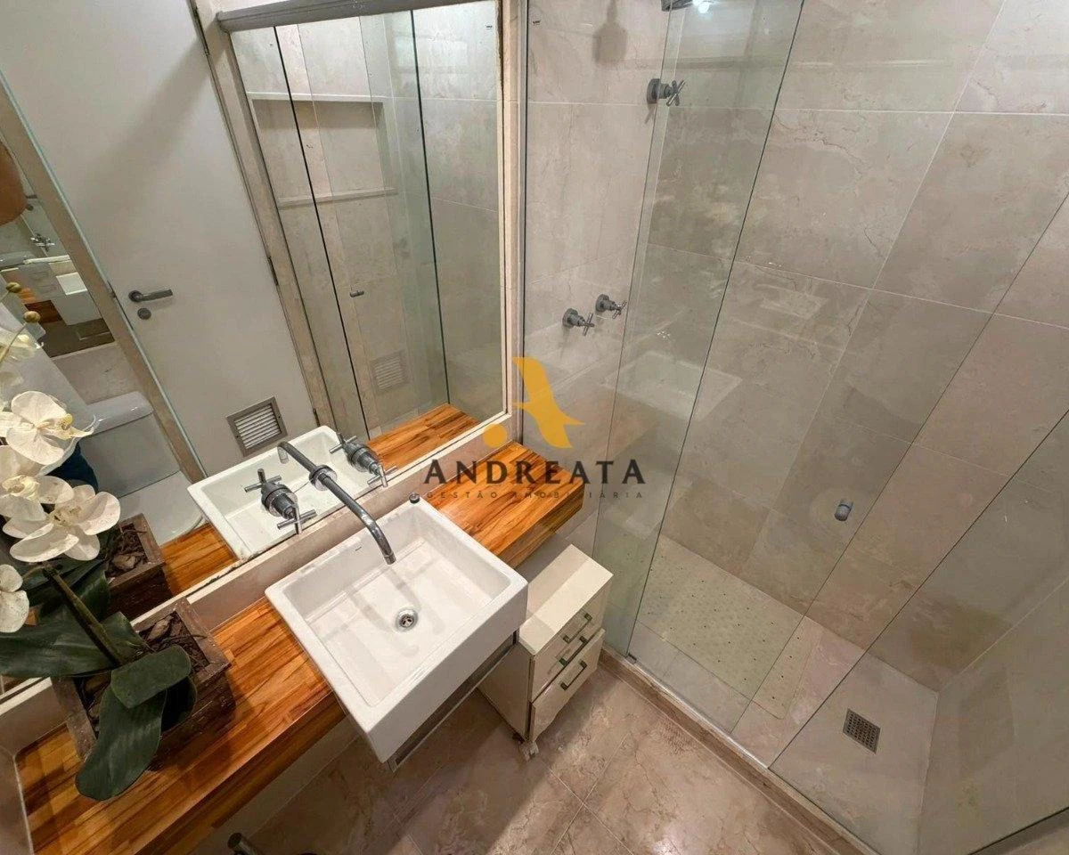Unfurnished 4-bedroom apartment with 4 bathrooms — photo 26