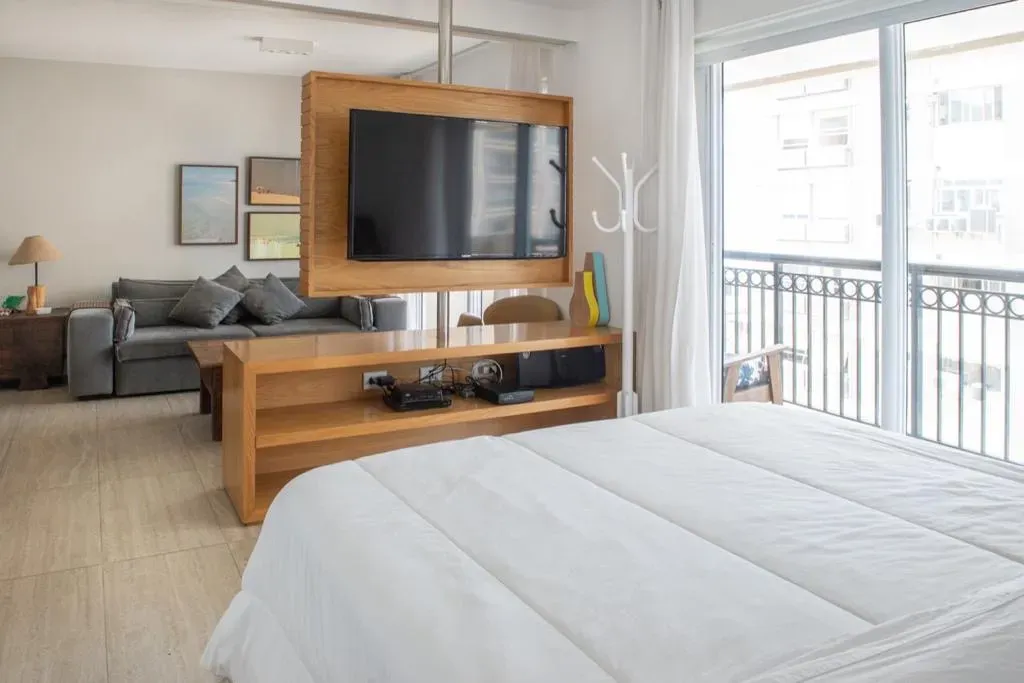 Furnished 85 m² apartment with open-plan kitchen and 2 beds — photo 28