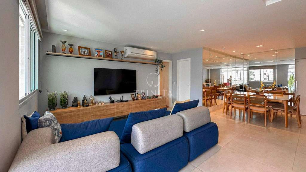 158 m² apartment with 3 bedrooms and open-plan kitchen — photo 14