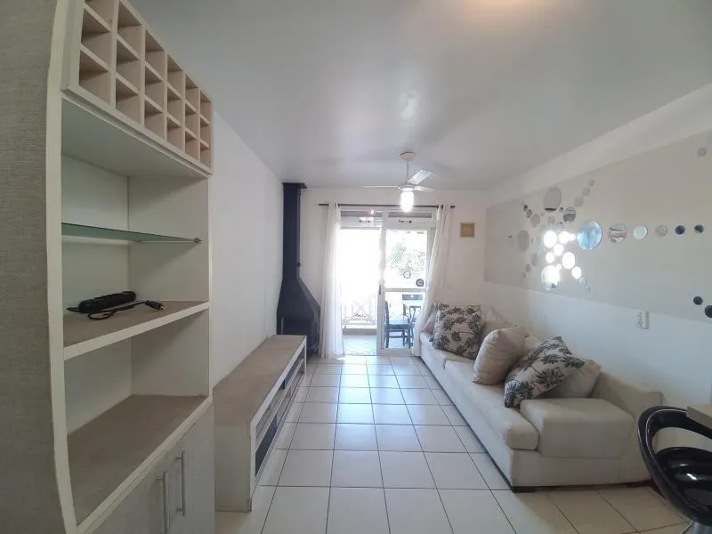 2-bedroom apartment with a water view — photo 8