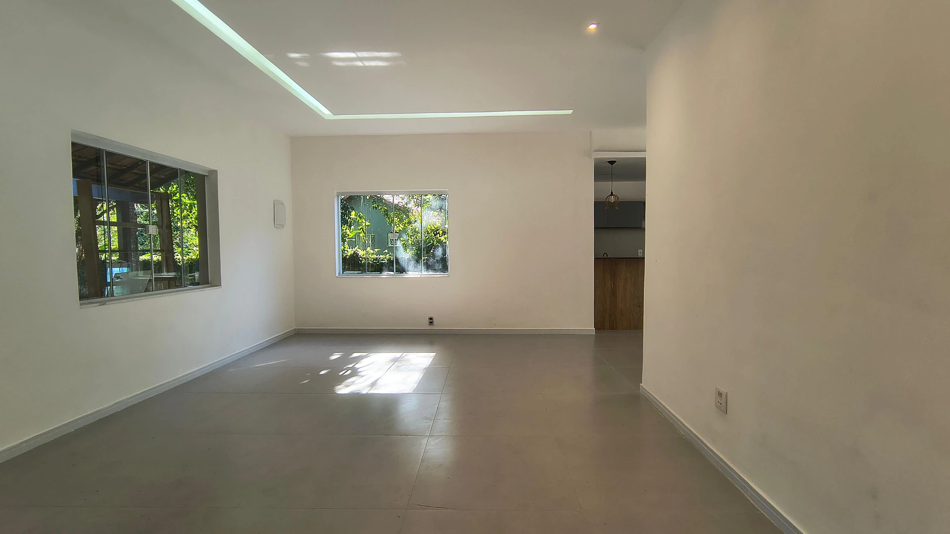 Casa sem mobília com 3 quartos, quintal e churrasqueira — photo 9