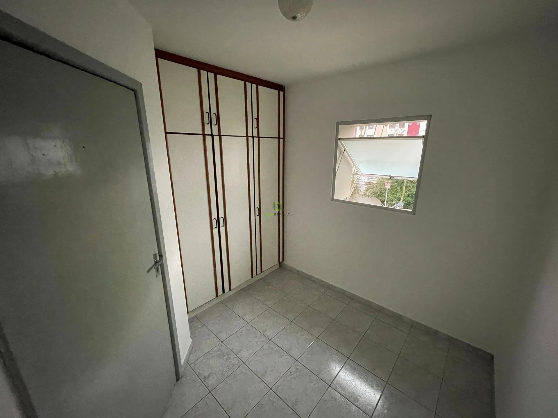 Unfurnished 2-bedroom apartment with separate kitchen — photo 11