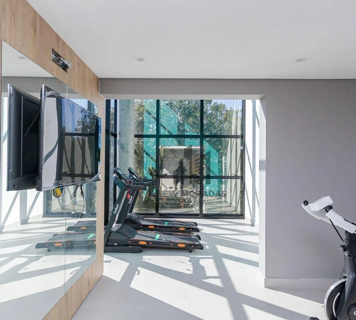 Washing machine in a one-bedroom apartment, 23 m² — photo 13