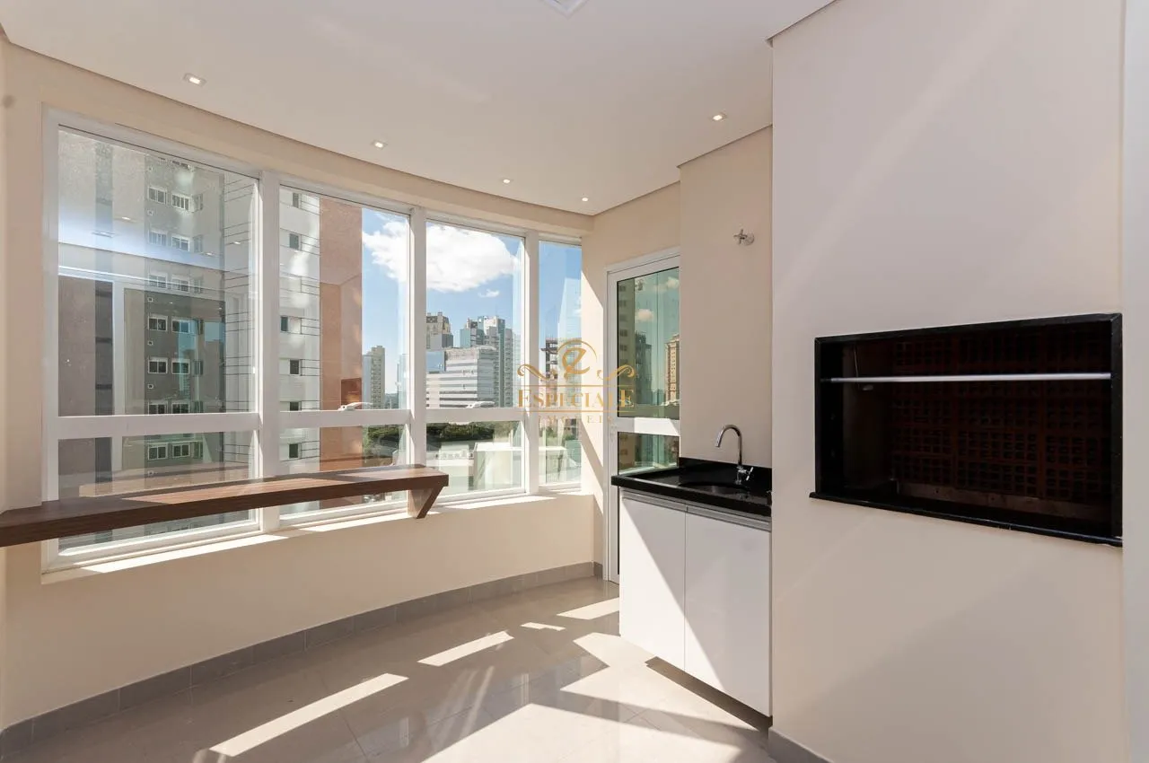 4-bedroom apartment with 2 suites, 331 m² — photo 8