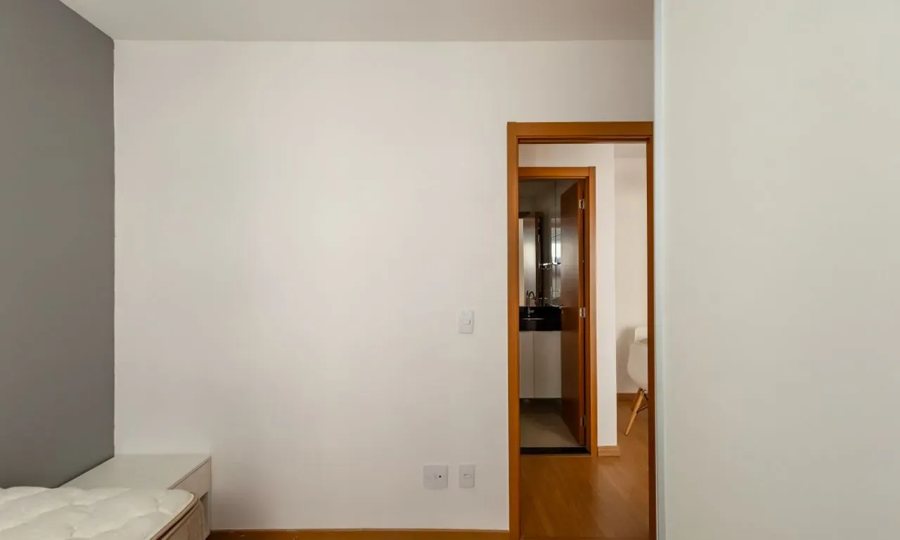 Furnished 2-bedroom apartment with balcony and 63 m² — photo 17