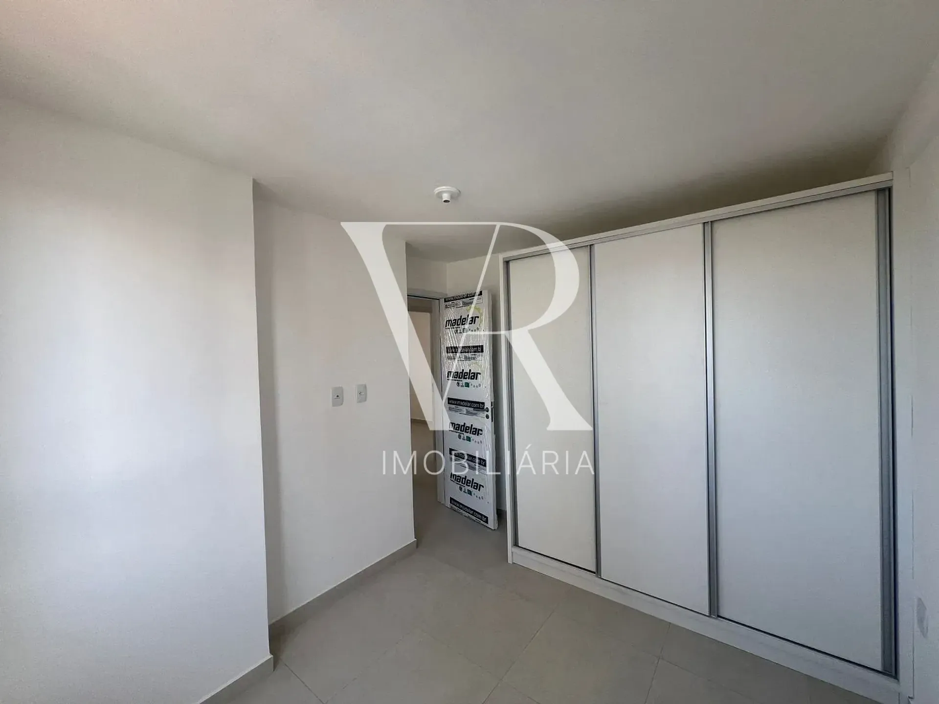 3-bedroom apartment with a suite and 2 parking spots — photo 6
