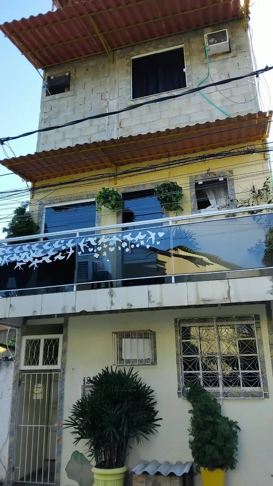 Furnished 3-bedroom house with 4 bathrooms, no parking — photo 67