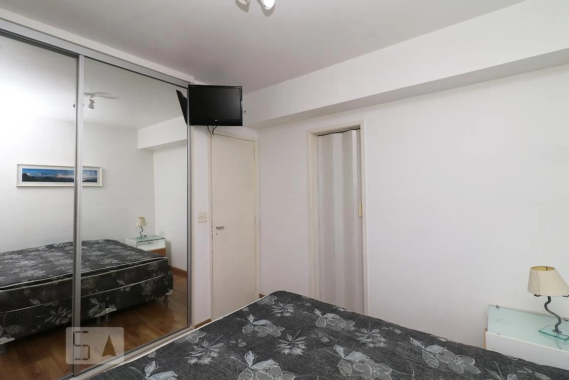 Квартира 100 м² з видом на гори та робочим місцем — photo 27