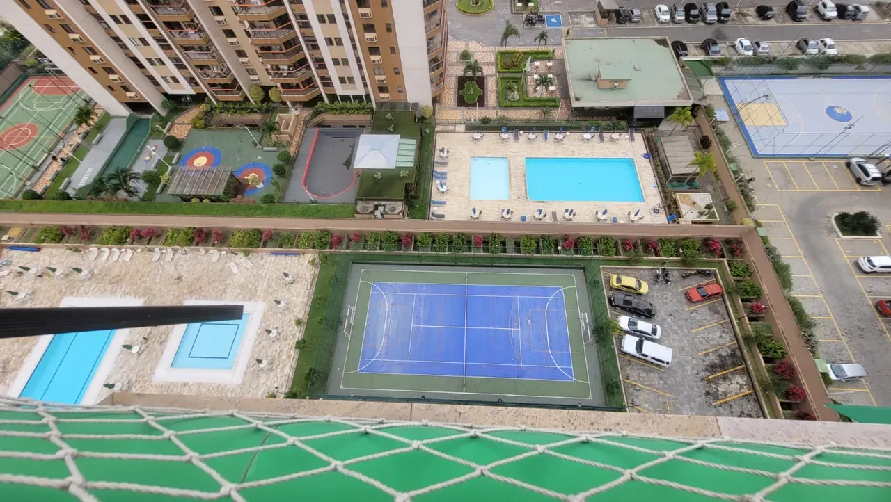 Park view in a 2-bedroom apartment, 105 m² — photo 9
