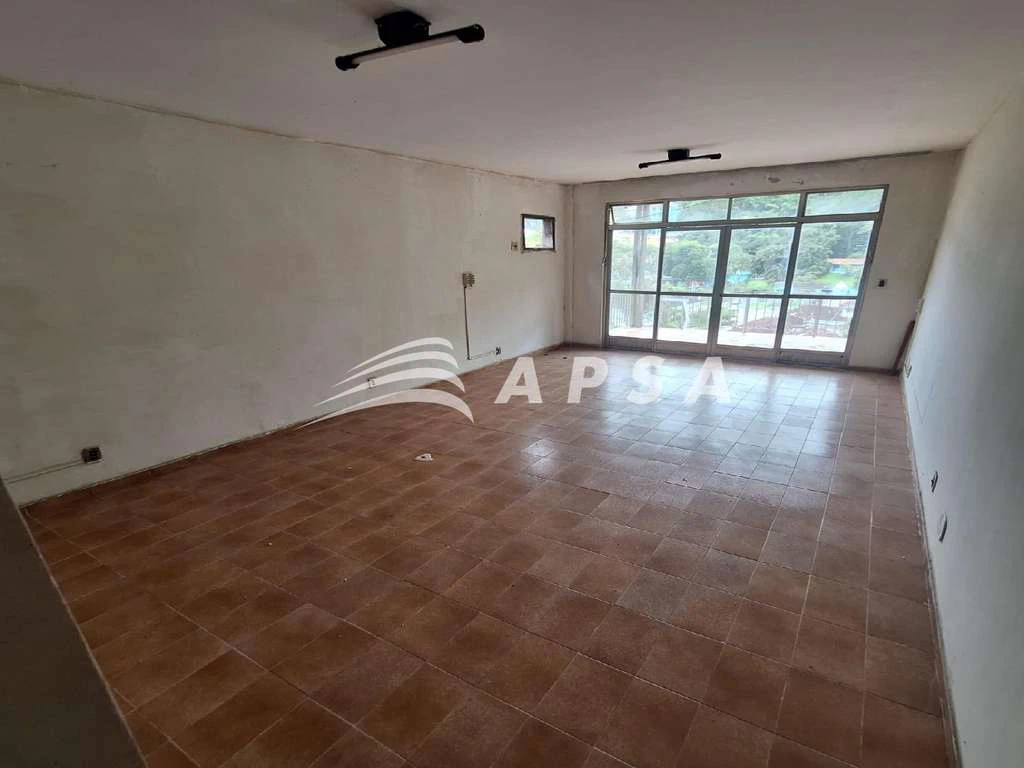 Casa sem mobília com 5 quartos e 625 m² construída — photo 6