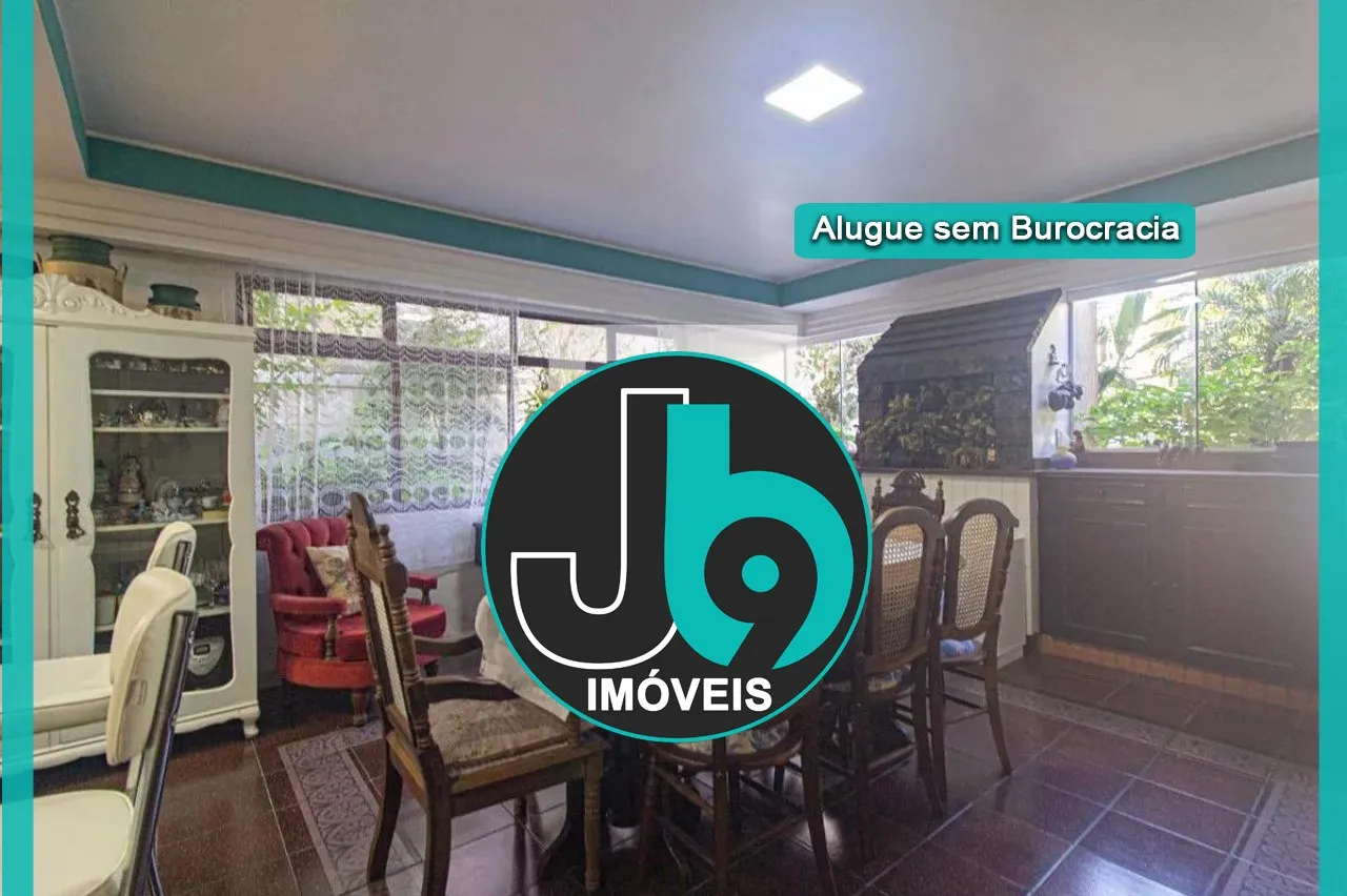 Furnished 650 m² house with 4 bedrooms and 4 bathrooms — photo 41