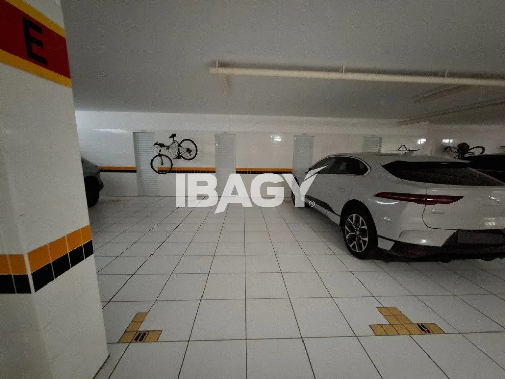 Furnished 60 m² studio with 1 parking space and balcony — photo 15