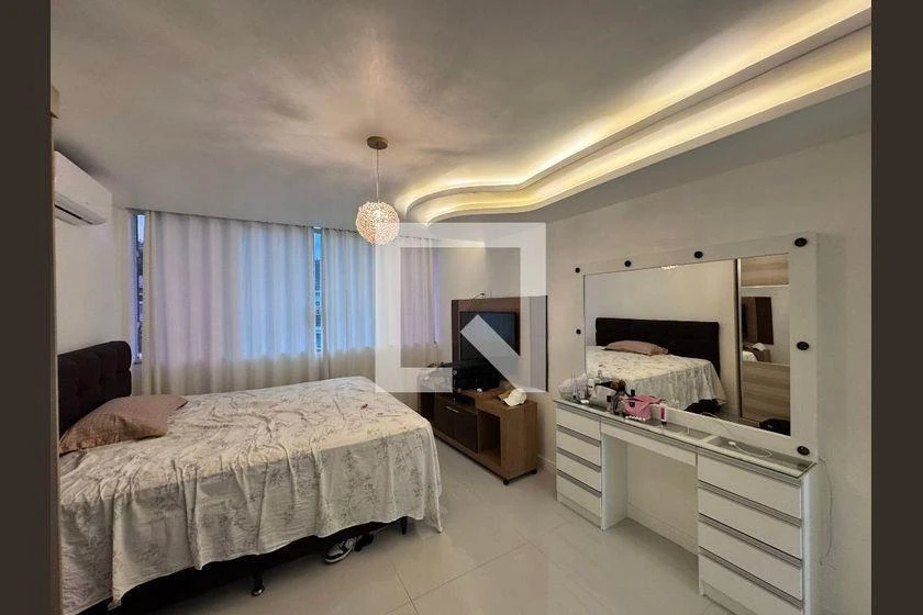 House with 5 bedrooms and a private garden — photo 35