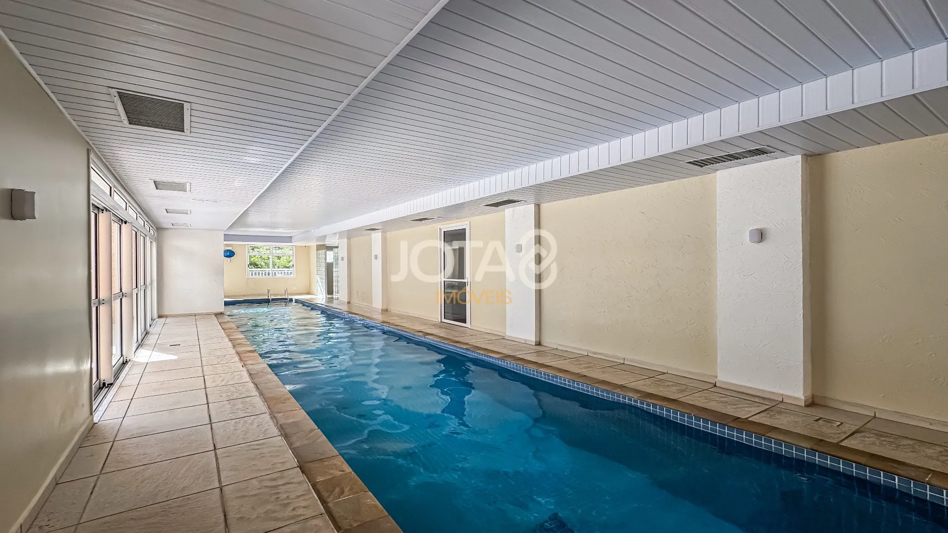 3-bedroom apartment with 185 m² and private BBQ space — photo 42
