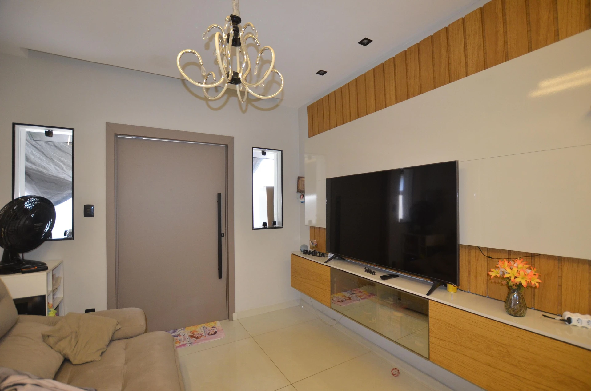 House, 200 m², with a washing machine — photo 15