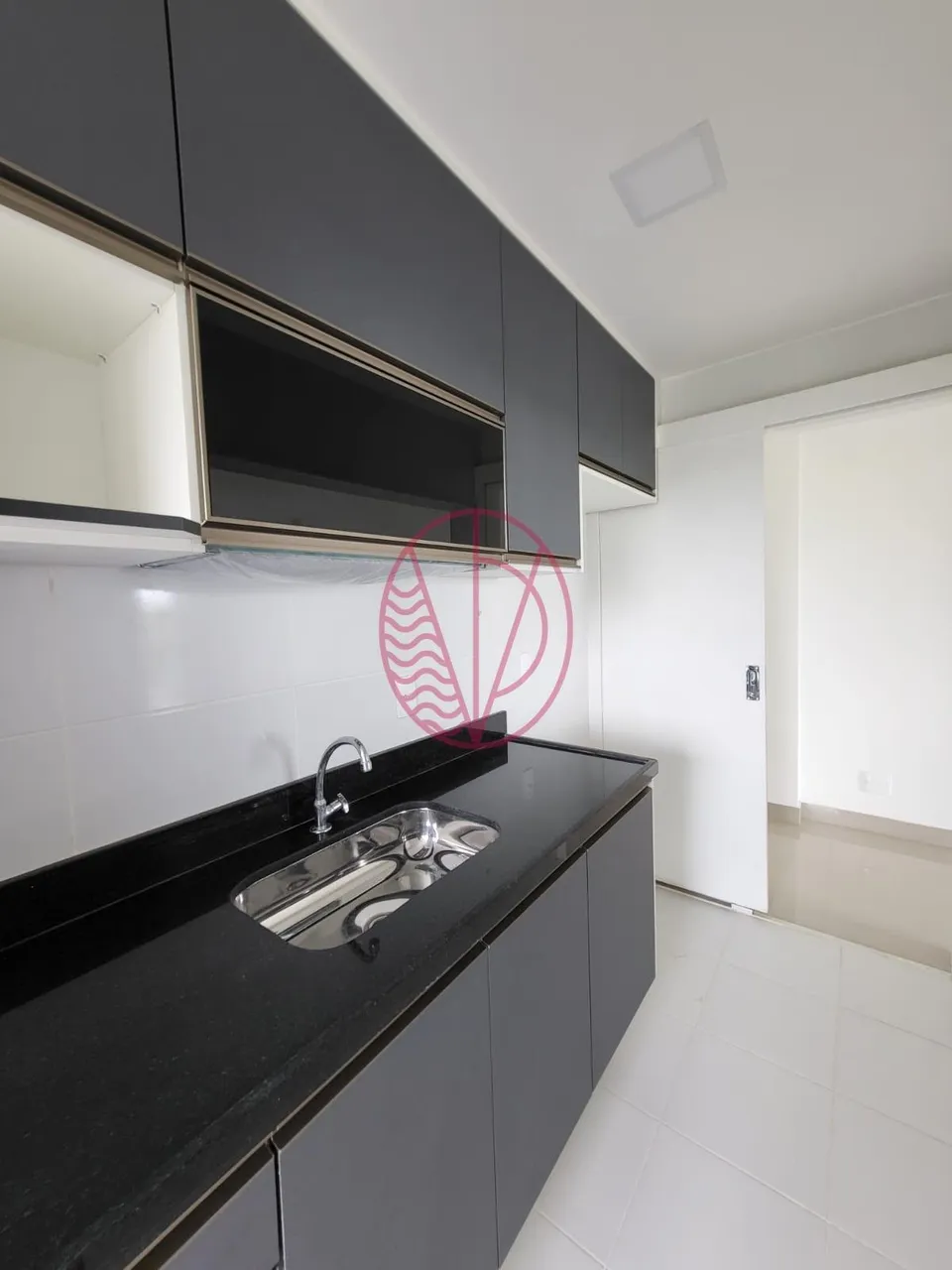 1-bedroom apartment with mountain views and balcony — photo 18