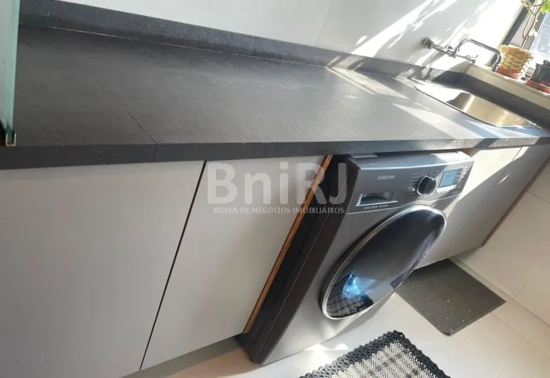 Furnished 190 m² apartment with 4 bedrooms and 4 parking — photo 82