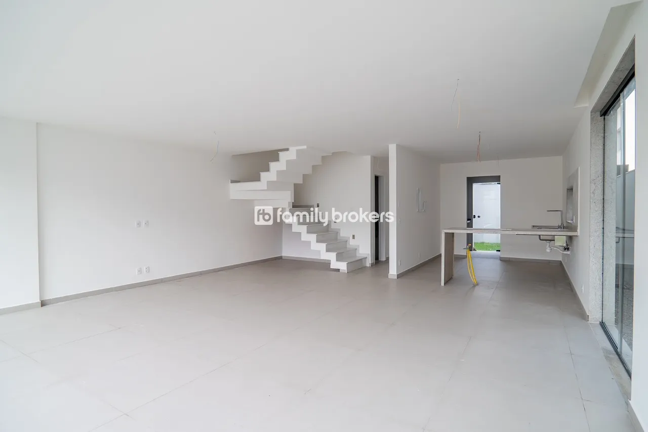 House with open-plan kitchen and 4 bedrooms, 220 m² — photo 16