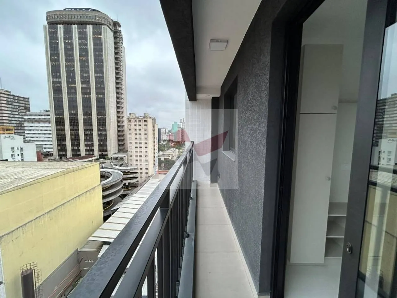 Apartamento mobiliado de 1 quarto com espaço de home office — photo 31