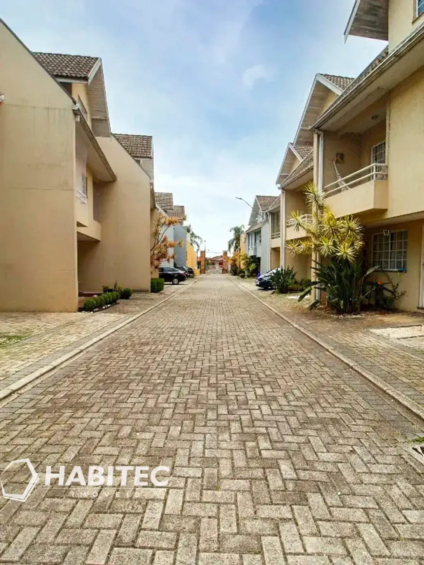 Triplex house with 3 bedrooms and 2 parking spaces 258 m² — photo 28