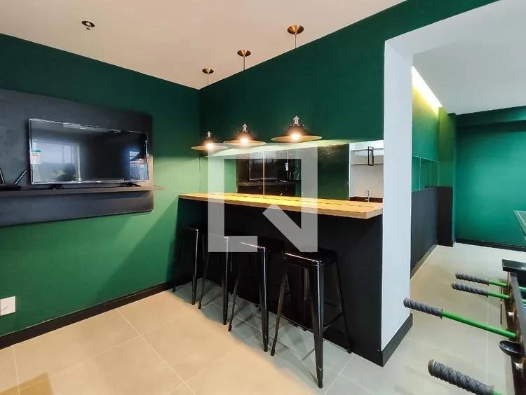 1-bedroom apartment with open-plan kitchen and balcony — photo 2