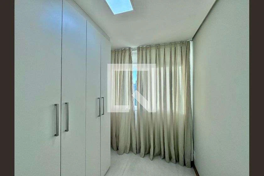 Rental penthouse with 3 en-suite bedrooms and 306 m² — photo 9