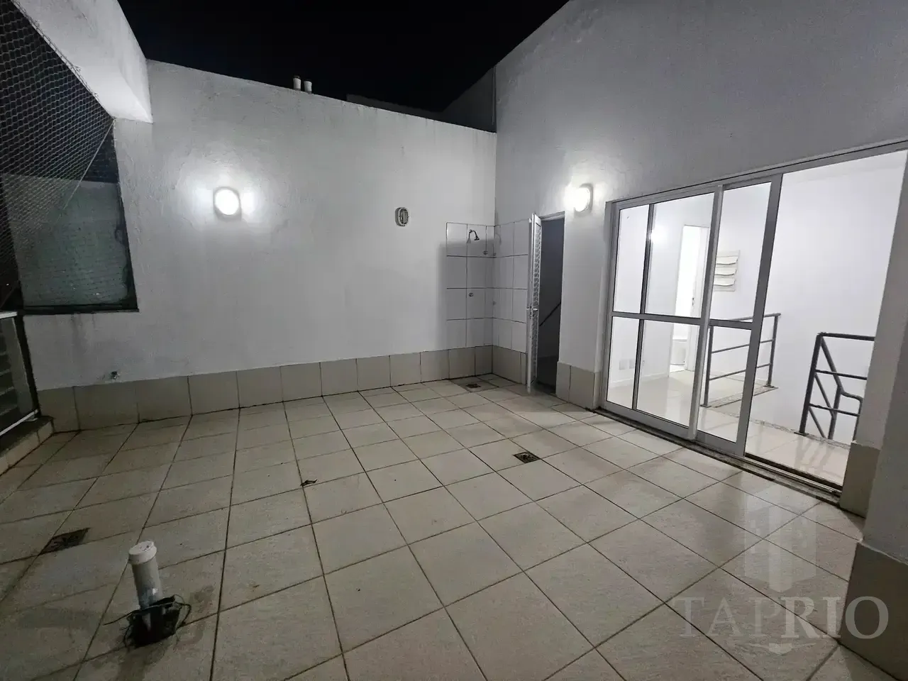 Furnished penthouse with 3 bedrooms and 3 baths — photo 27