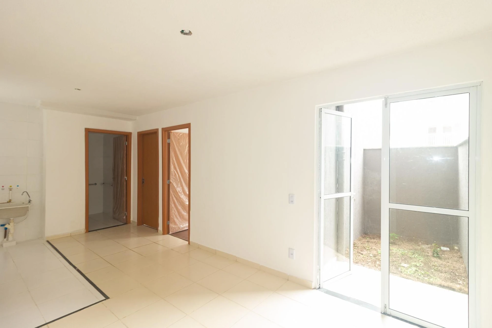 Furnished apartment, 48 m², with a grill on the balcony — photo 18