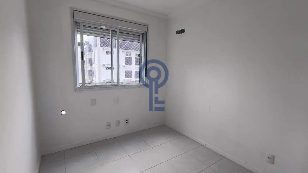 Apartamento de 3 dormitórios com cozinha fechada e 1 vaga — photo 9
