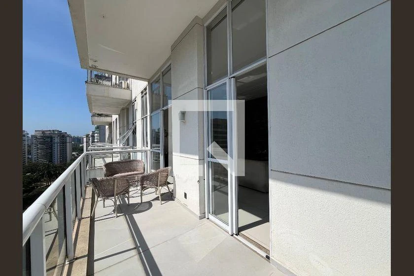 One-bedroom apartment with a mountain view — photo 22