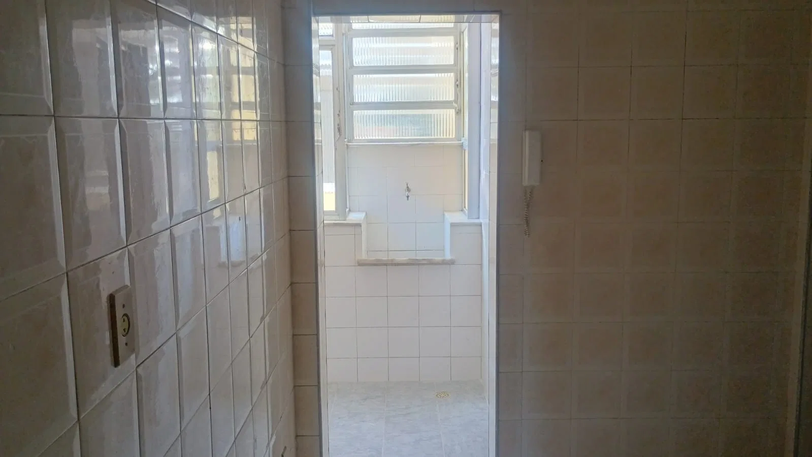 Apartamento de 2 quartos com 2 banheiros e cozinha fechada — photo 12