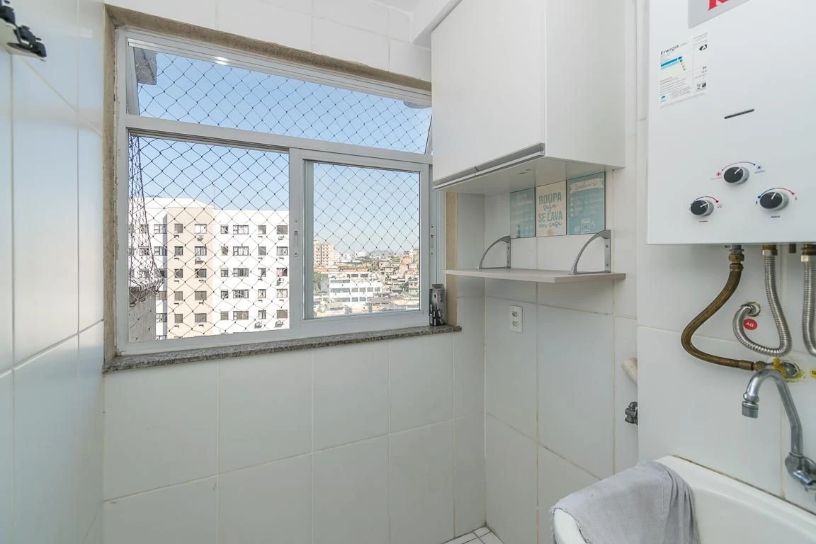 Furnished 3-bedroom apartment with 1 en-suite and balcony — photo 68
