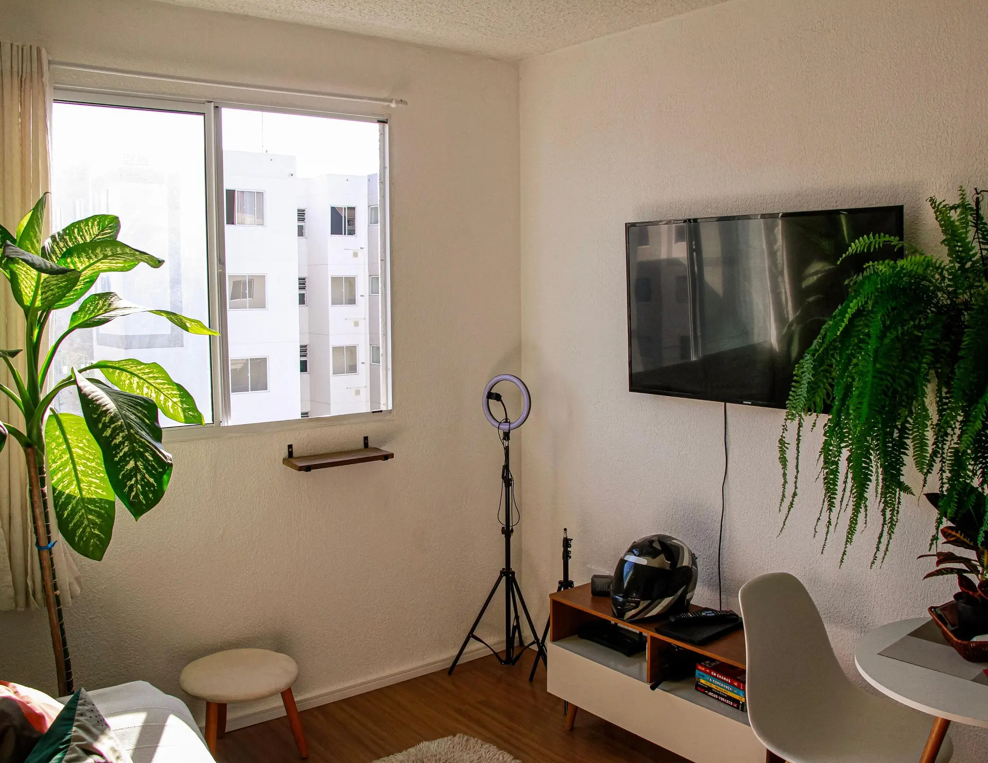 Furnished 2-bedroom apartment with a separate kitchen — photo 7