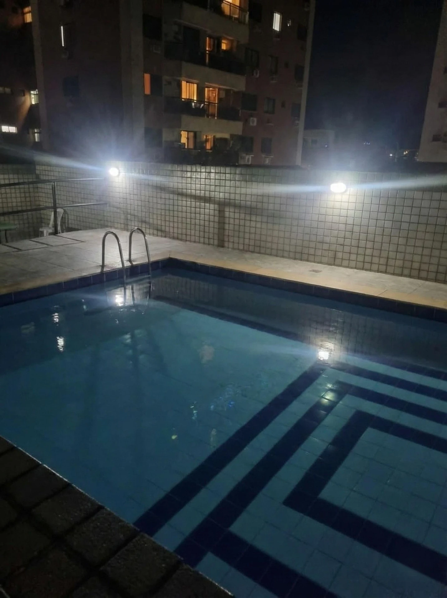 2-bedroom apartment in a building with a sauna — photo 18
