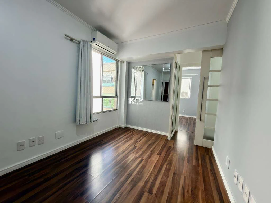 3-bedroom apartment with air conditioning and parking